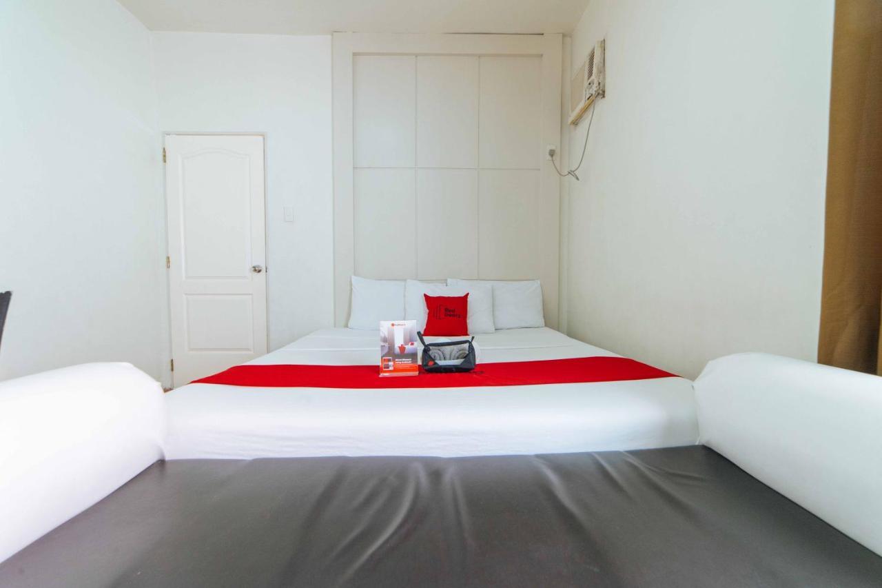เรดดอร์ซ เนียร์ วอล์คกิ้งสตรีท อังเคเลสซิตี้ Hotel อังเฮเลส ภายนอก รูปภาพ