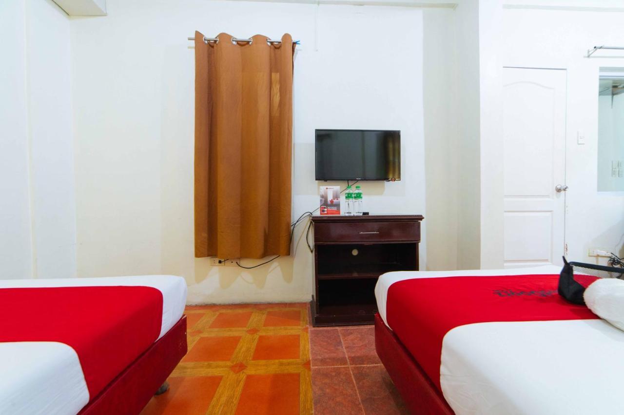 เรดดอร์ซ เนียร์ วอล์คกิ้งสตรีท อังเคเลสซิตี้ Hotel อังเฮเลส ภายนอก รูปภาพ
