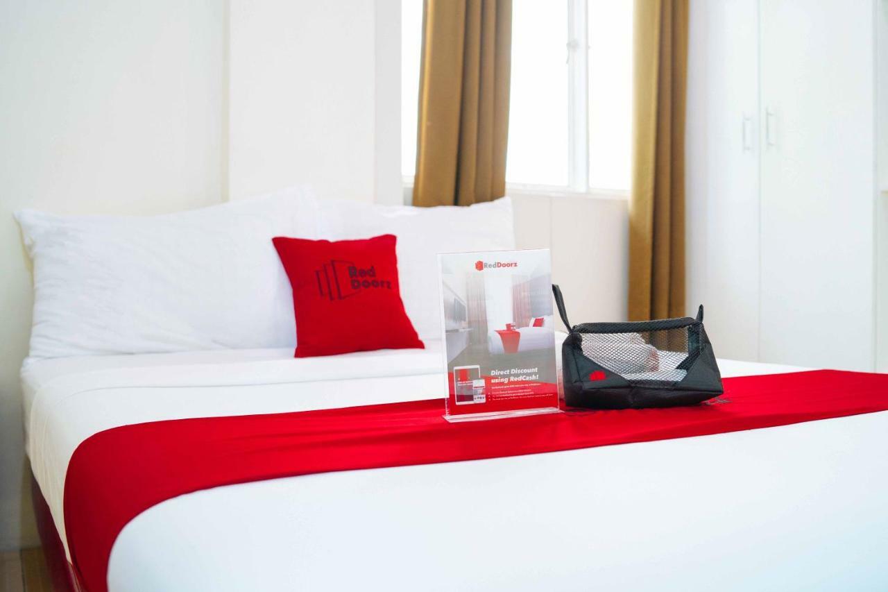 เรดดอร์ซ เนียร์ วอล์คกิ้งสตรีท อังเคเลสซิตี้ Hotel อังเฮเลส ภายนอก รูปภาพ